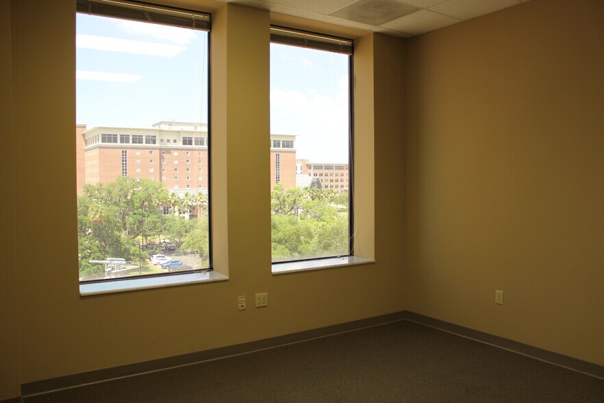 More Photos Of 320 W Kennedy Blvd, Tampa Office For Lease