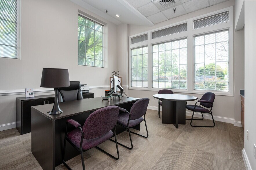 More Photos Of 415-417 Wolfe St, Fredericksburg Medical For Lease