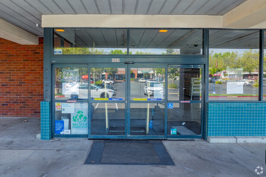 More Photos Of 4010 Foothills Blvd, Roseville Unknown For Lease