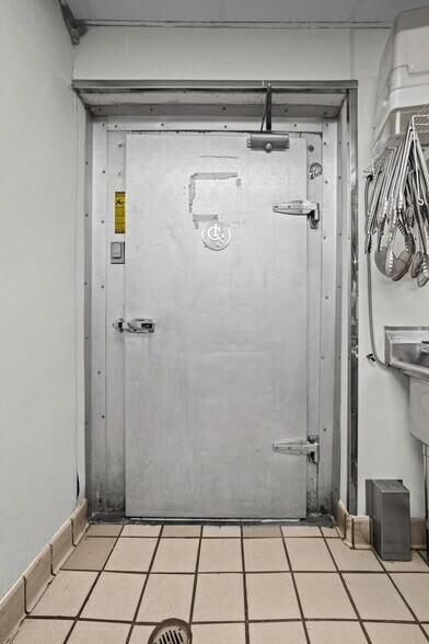 More Photos Of 91 Millard Farmer Ind Blvd, Newnan Restaurant For Sale