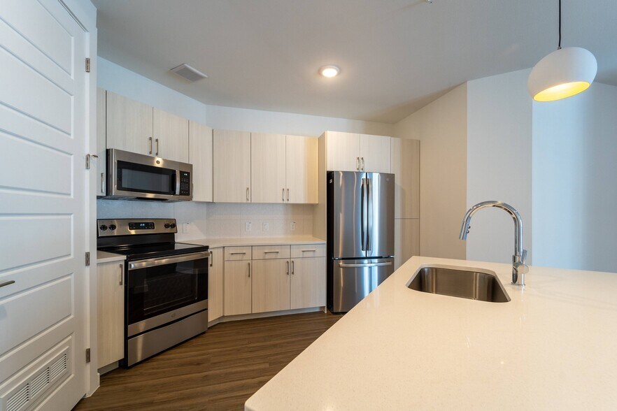 More Photos Of 2832 E Martin Luther King Jr Blvd, Austin Apartments For Lease