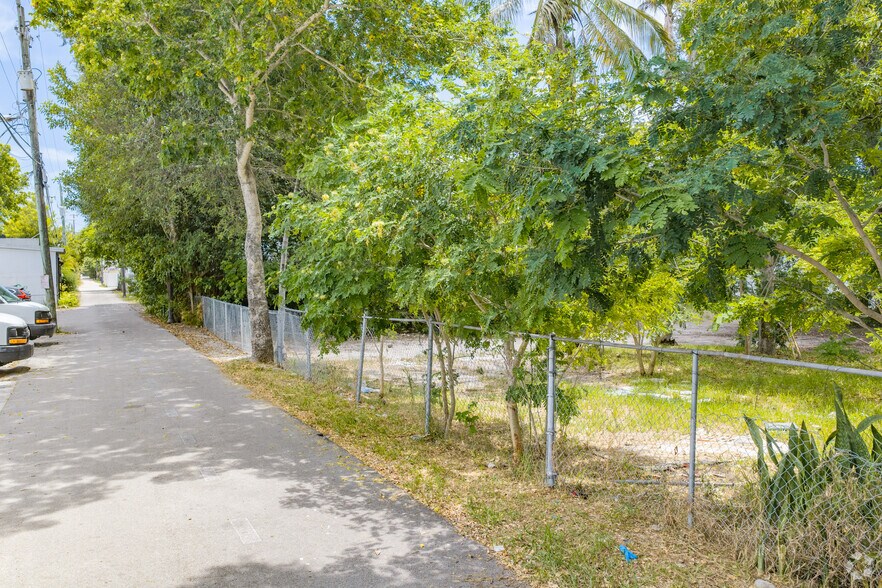 More Photos Of 145 NW 35th St, Miami Land For Sale
