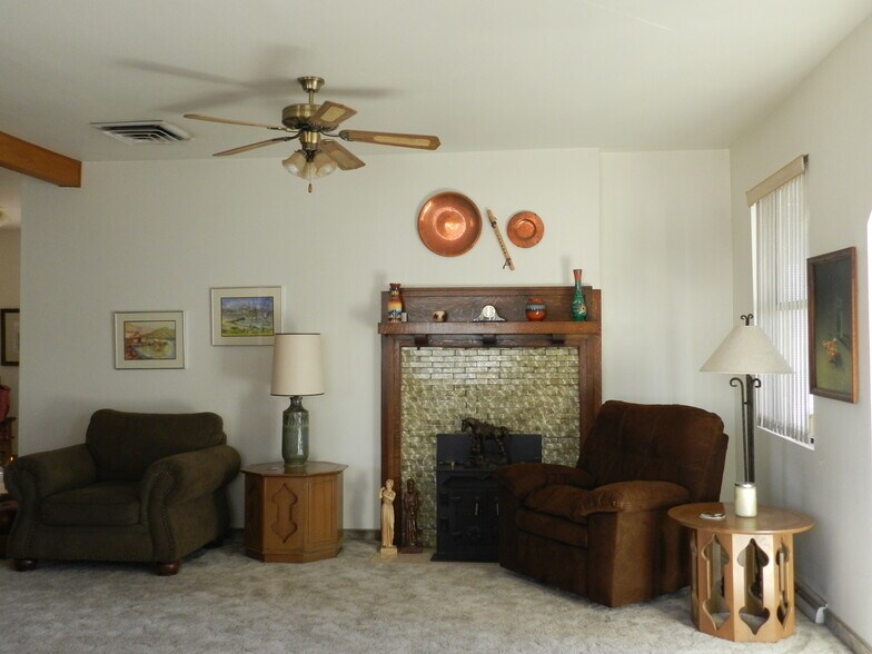 More Photos Of 195 E 200 N, Moab Specialty For Sale