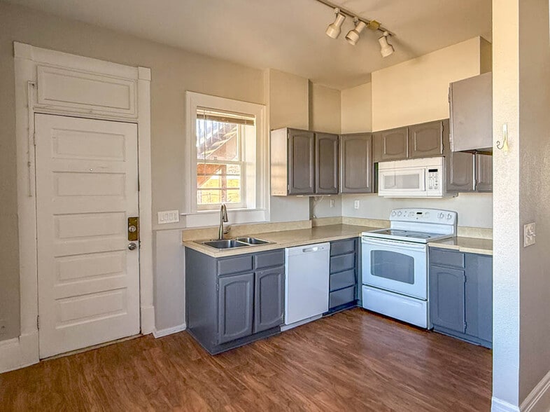 More Photos Of 1454 Williams St, Denver Apartments For Sale