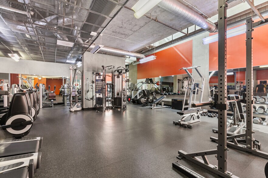 More Photos Of 302-390 11th Ave, San Diego Apartments For Sale