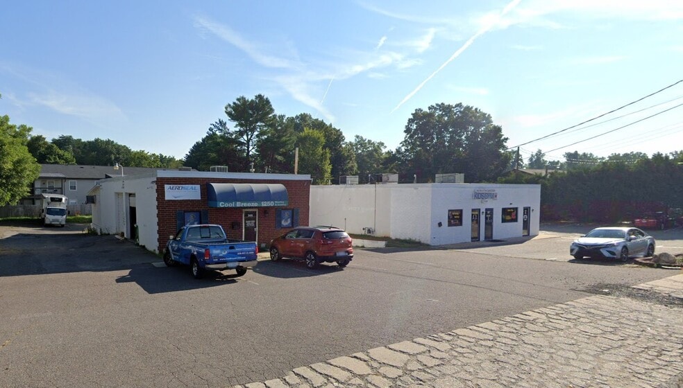 Primary Photo Of 309 Pineview Dr, Kernersville Office For Lease