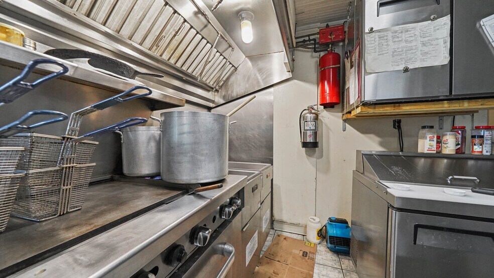 More Photos Of 4370 Garden Rd, Port Charlotte Restaurant For Sale