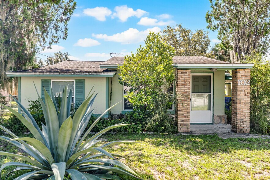 Primary Photo Of 102 Orange Ave, Edgewater Flex For Sale