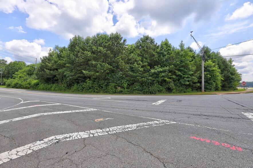 More Photos Of 1299 W Wylie Bridge Rd, Woodstock Land For Lease