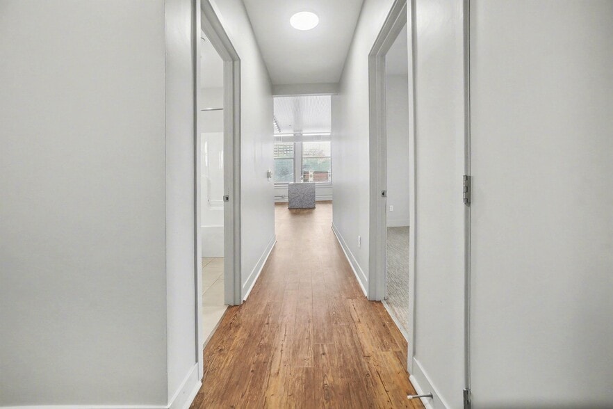 More Photos Of 905 Broadway Blvd, Kansas City Apartments For Sale