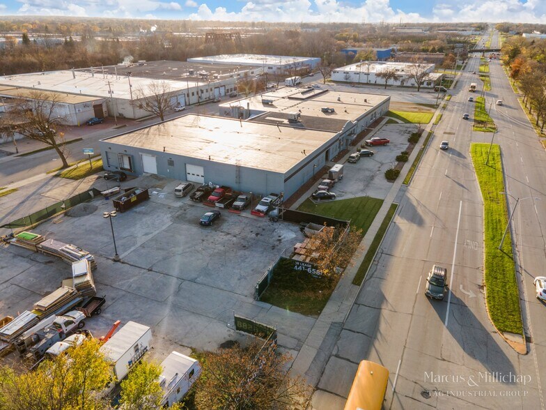 More Photos Of 5501 W Mill Rd, Milwaukee Manufacturing For Sale