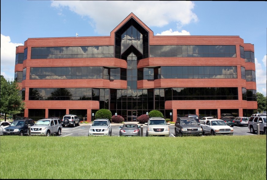 More Photos Of 7 Technology Cir, Columbia Office For Sale