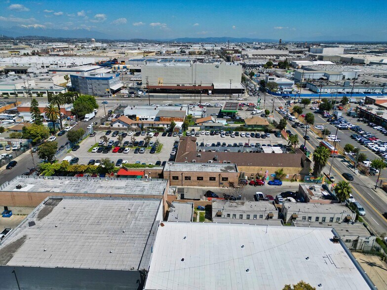 More Photos Of 1833 E Vernon Ave, Los Angeles General Retail For Sale