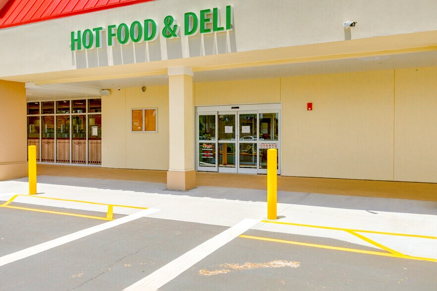 More Photos Of 910-920 Barton Blvd, Rockledge Unknown For Lease