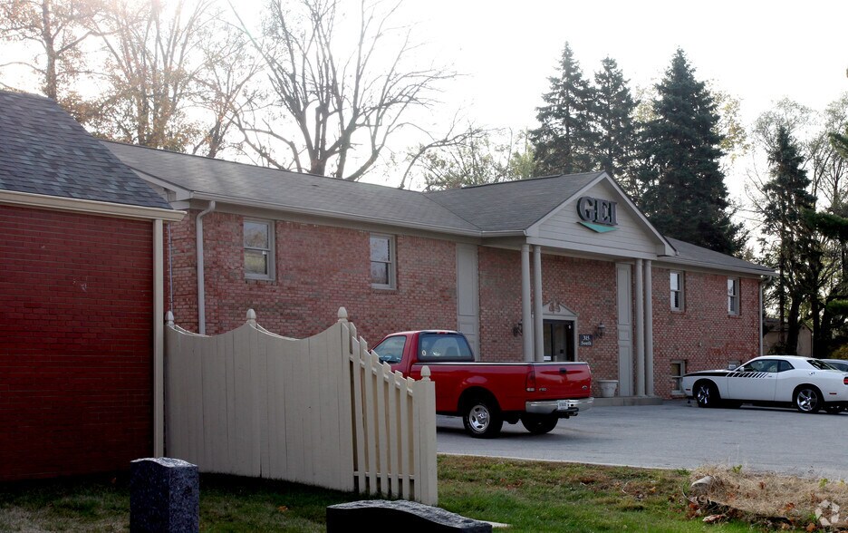 More Photos Of 315 S US 31, Greenwood Medical For Sale