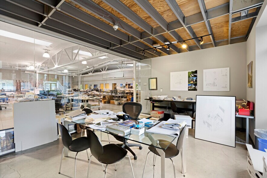 More Photos Of 115 Willow Ave, Somerville Manufacturing For Sale