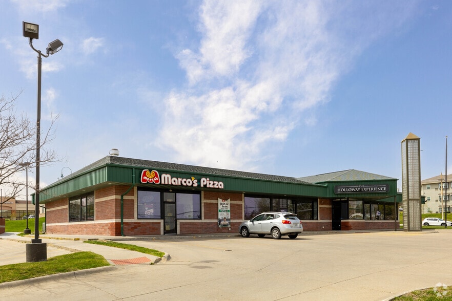 More Photos Of 1910 N 168th St, Omaha General Retail For Lease