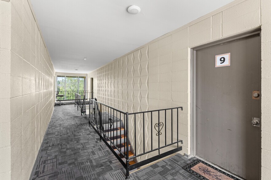 More Photos Of 7718-7744 Springdale Dr, Saint Louis Apartments For Sale