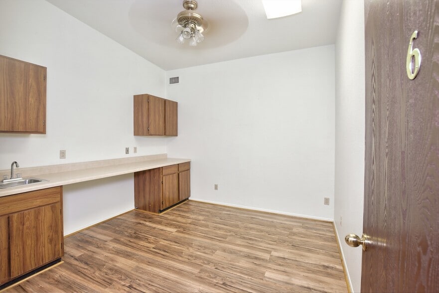 More Photos Of 404 W Main St, Payson Medical For Lease
