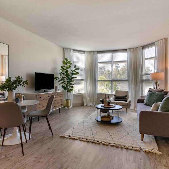 More Photos Of 1375-1411 Sycamore Ave, Hercules Unknown For Lease
