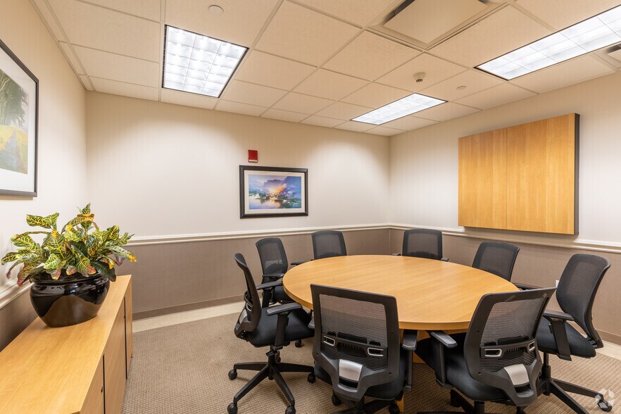 More Photos Of 445 Hamilton Ave, White Plains Coworking Space