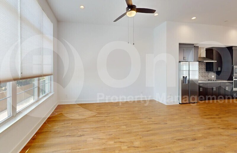More Photos Of 13325 Bee St, Farmers Branch Apartments For Sale
