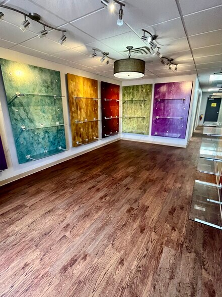 More Photos Of 1250-1270 N Westhill Blvd, Appleton Freestanding For Lease