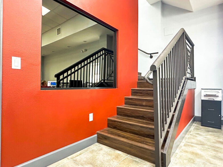 More Photos Of 875 N Cocoa Blvd, Cocoa Auto Dealership For Sale