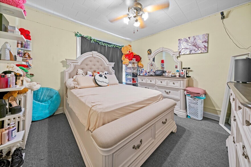 More Photos Of 6058 S Massasoit Ave, Chicago Apartments For Sale