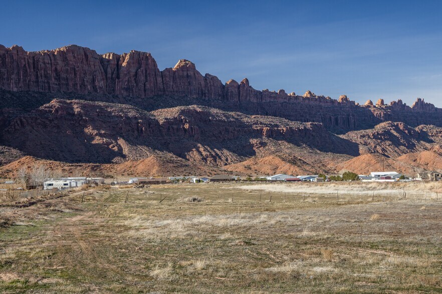 More Photos Of 35 Acres West Coronado, Moab Land For Sale