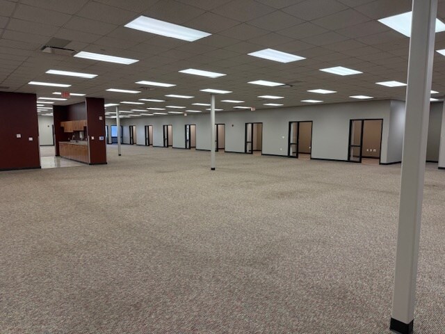 More Photos Of 1550-1570 W Battlefield St, Springfield Freestanding For Lease