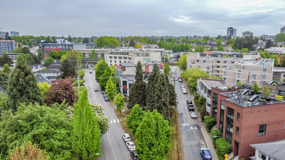 More Photos Of 3455 Victoria Dr, Vancouver Office For Sale