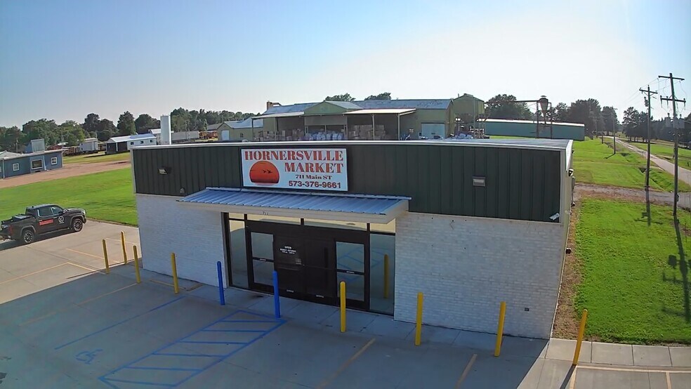 Primary Photo Of 711 Main St, Hornersville Freestanding For Sale