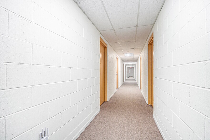 More Photos Of 56968 Dailey Rd, Dowagiac Shelter For Sale