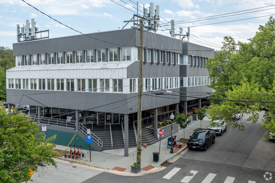 More Photos Of 1501 Sulgrave Ave, Baltimore Office For Lease