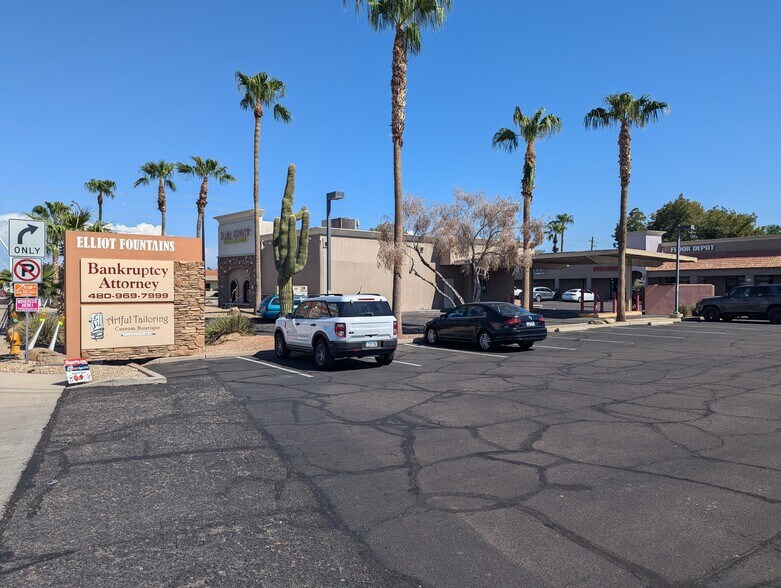 More Photos Of 2950 N Dobson Rd, Chandler Unknown For Lease