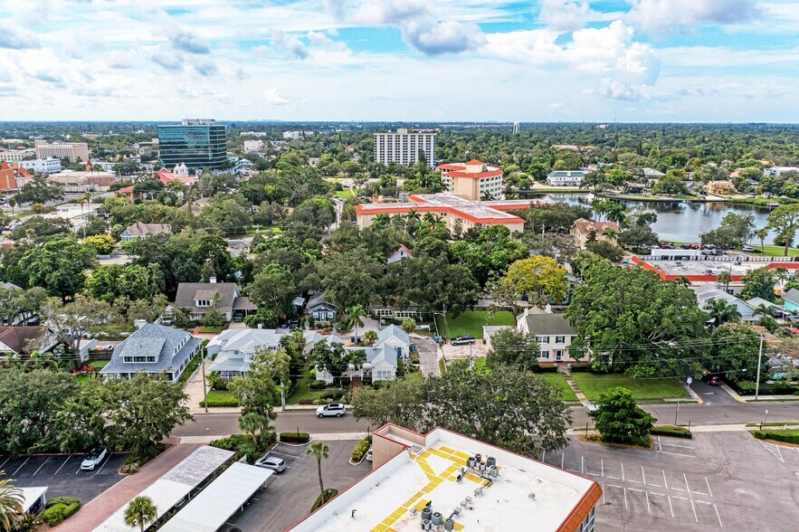 More Photos Of 1533 1st Avenue Dr W, Bradenton Multifamily For Sale