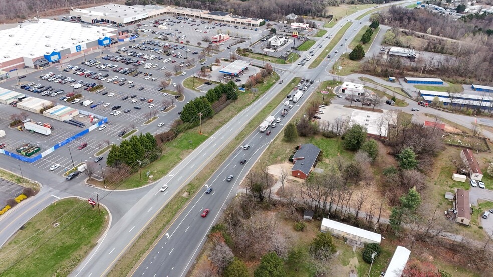 More Photos Of 1001 E Lynchburg Salem Tpke, Bedford Office For Sale