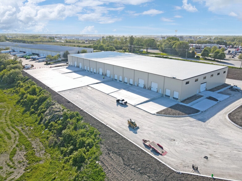 More Photos Of 3300-3310 Mound Rd, Joliet Warehouse For Lease