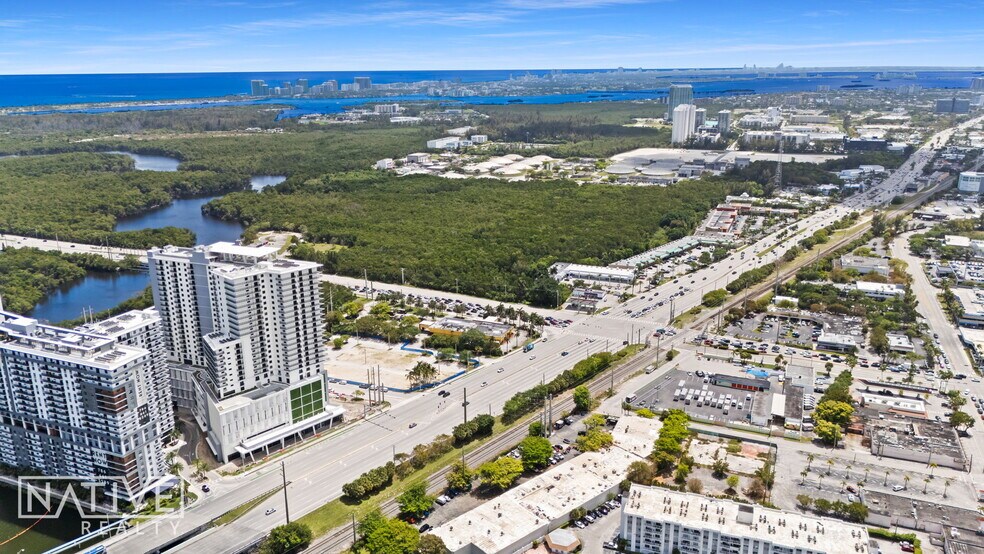 More Photos Of 16375 Biscayne Blvd, North Miami Beach Apartments For Lease