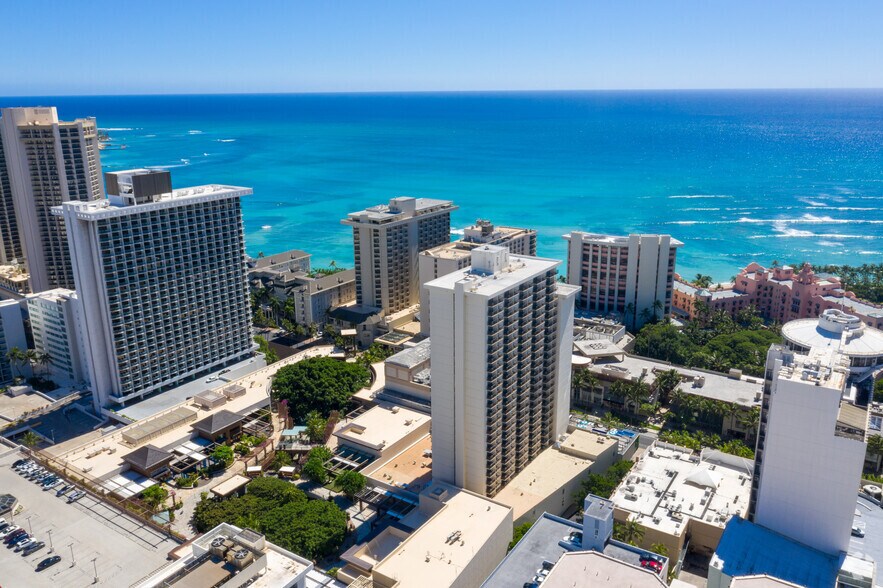More Photos Of 2300 Kalakaua Ave, Honolulu Hotel For Lease