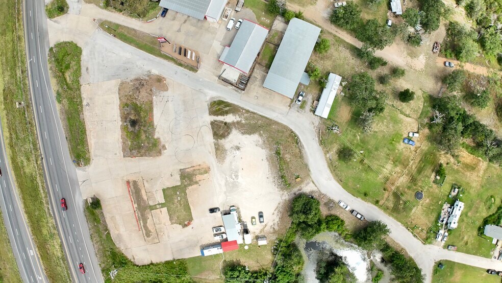 More Photos Of 1360 Highway 71 W, Bastrop Land For Lease
