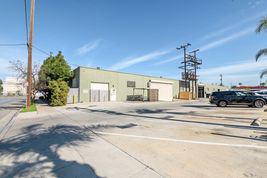 More Photos Of 11100 Hindry Ave, Los Angeles Warehouse For Sale