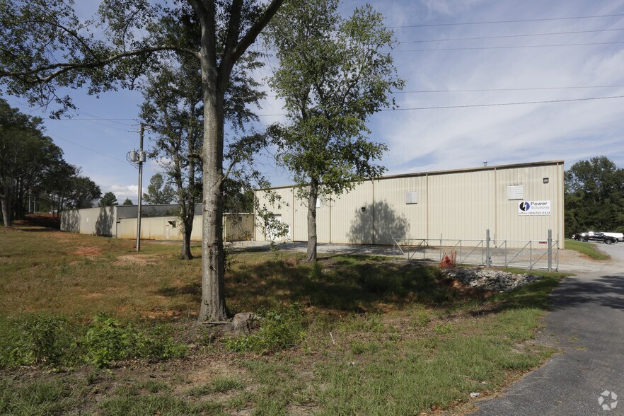 More Photos Of 5115 Old Greenville Hwy, Liberty Warehouse For Lease