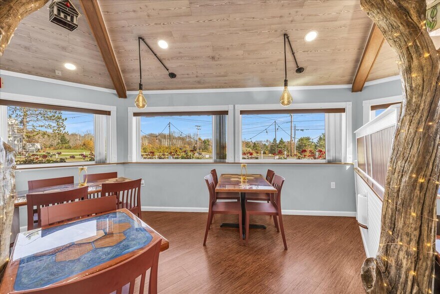 More Photos Of 357 W Main St, Searsport Freestanding For Sale