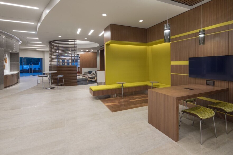 More Photos Of 2000 CentreGreen Way, Cary Unknown For Lease