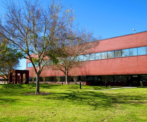 More Photos Of 4005 Technology Dr, Angleton Office For Lease
