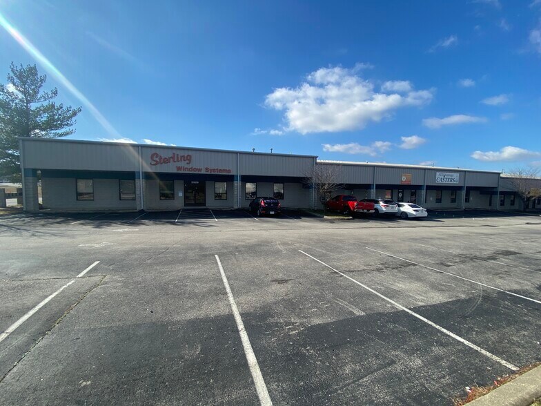 More Photos Of 2915-2929 Murfreesboro Pike, Antioch Light Manufacturing For Lease