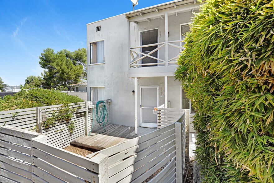 More Photos Of 832 Hyperion Ave, Los Angeles Apartments For Sale