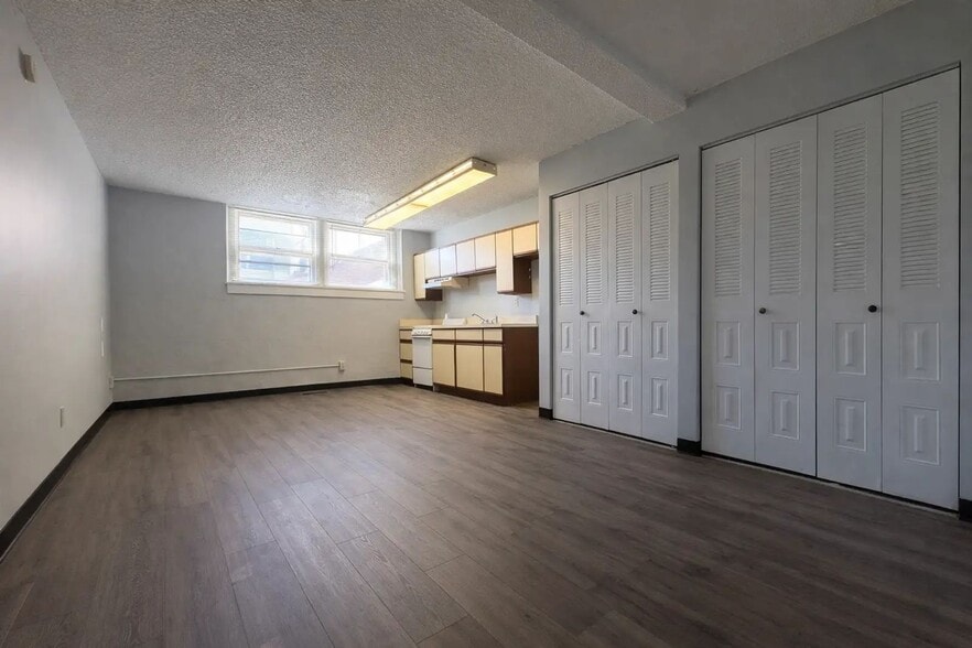 More Photos Of 1737 Culbertson Ave, New Albany Apartments For Sale